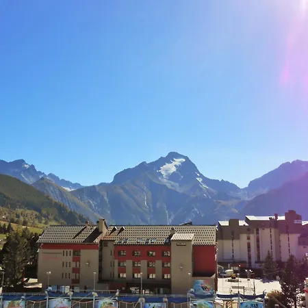 Cosy Au Pied Des Pistes Au Centre Des Deux Alpes - Fr-1-516-99 レ・デュー・アルプ
